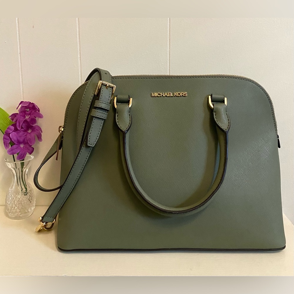 Michael Kors NWOT Cindy Green Bag